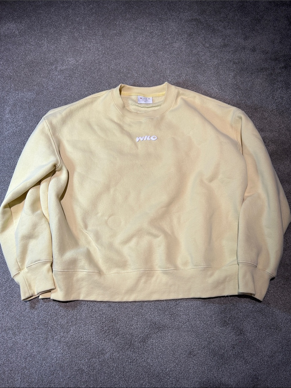 Wilo Women's Crewneck Sweatshirt in Pale Yellow